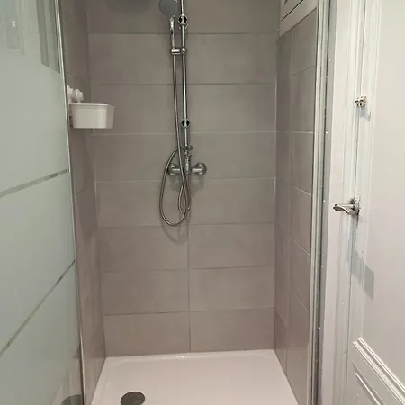 Albergue Bed In 6-bed Mixed Le Jardin Cafe *