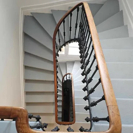 Hostal Bed In 6-bed Mixed Le Jardin Cafe Burdeos