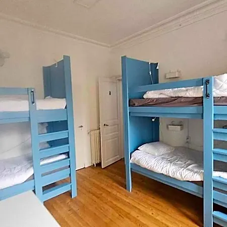 Bed In 6-bed Mixed Le Jardin Cafe Bordeaux
