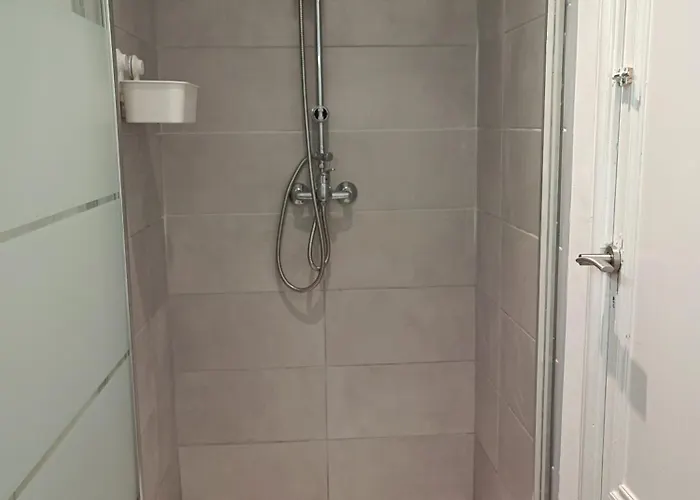 Hostel Bed In 6-bed Mixed Le Jardin Cafe *