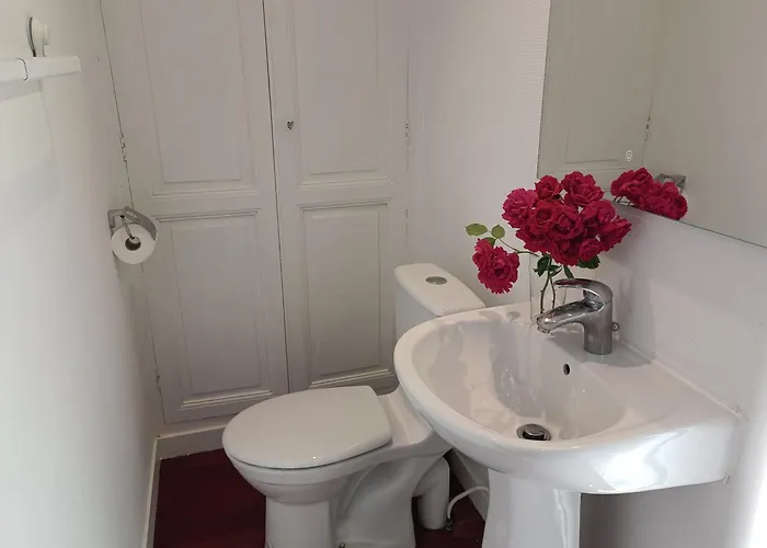 Bed In 6-bed Mixed Le Jardin Cafe * Бордо