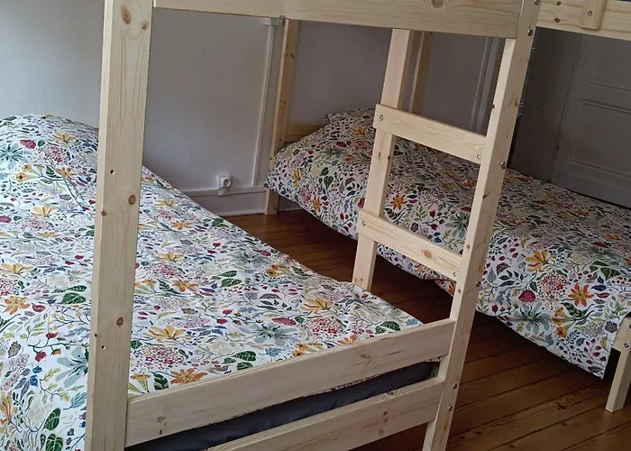 Hostel Bed In 6-bed Mixed Le Jardin Cafe *